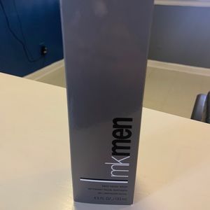 MK Men Daily Facial Wash